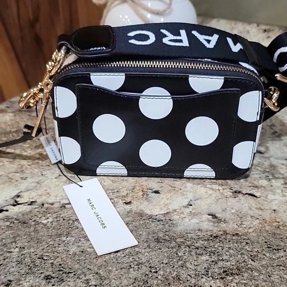 Marc Jacobs Black and White Dot Small Snapshot Camera Bag - Picture 5 of 8